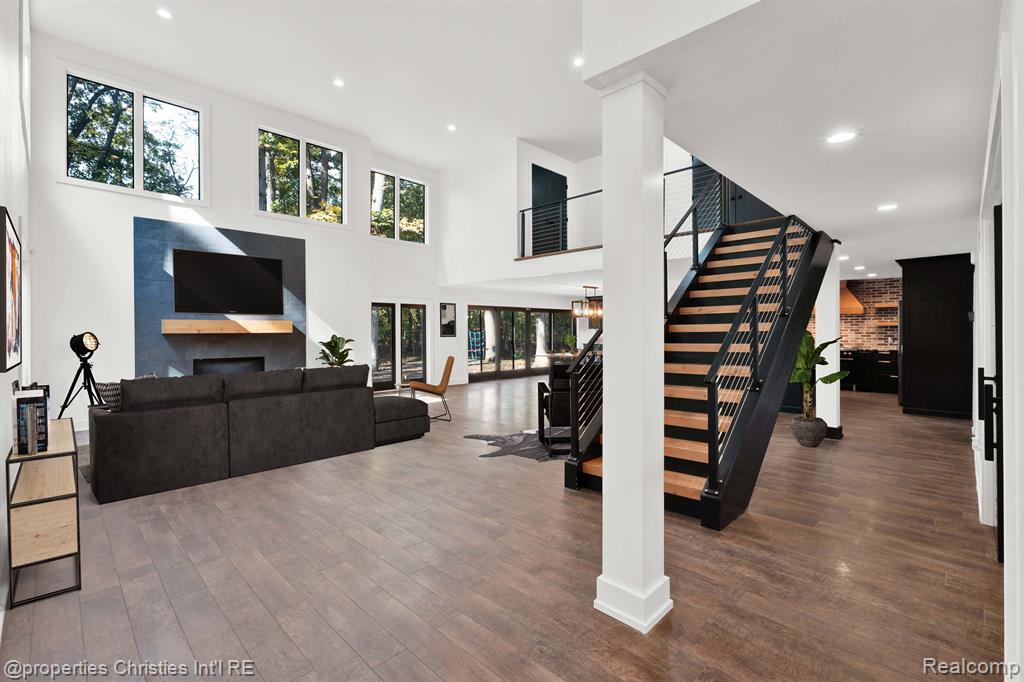 5080 Tootmoor Road Bloomfield Hills, MI 48302 - Photo 4 of 54