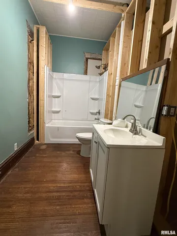 $32,500 | 409 North McArthur Street, Macomb, IL 61455