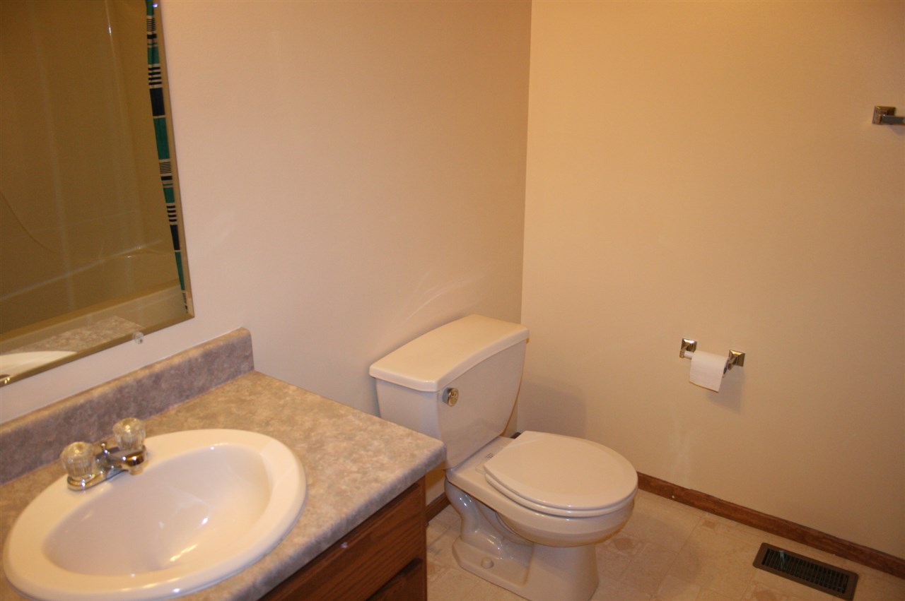 845 Plank Road Waterloo, IN 46793 - Photo 18 of 22 Gallery Image 18
