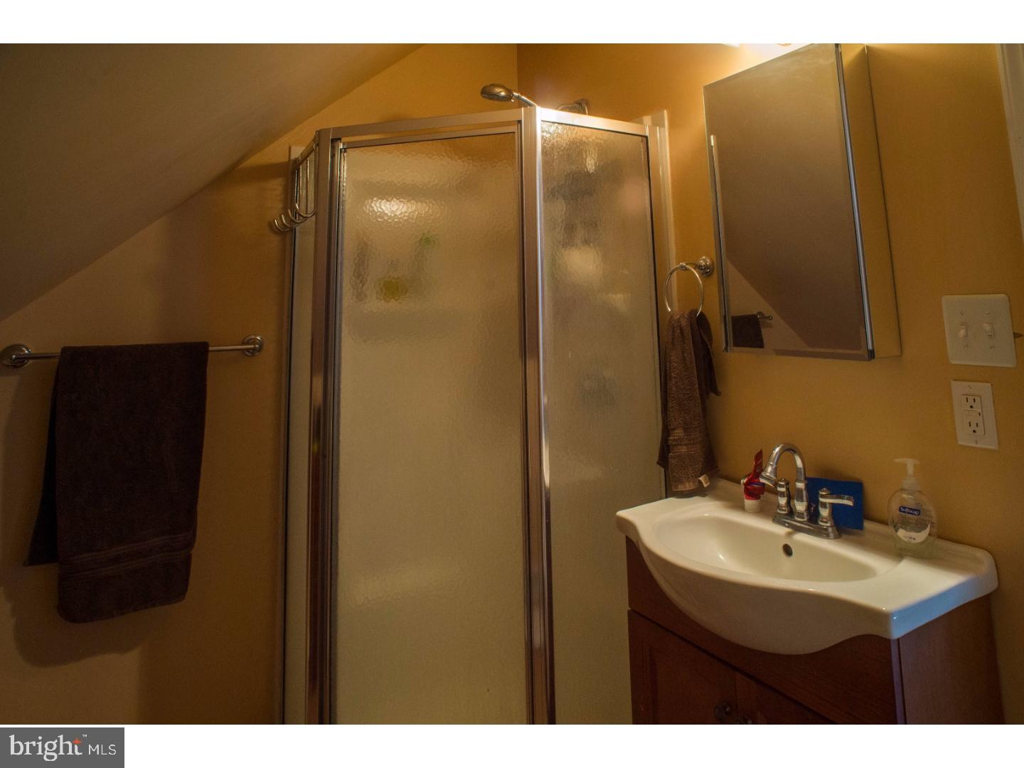 211 Willow Road Wallingford, PA 19086 - Photo 13 of 17 Gallery Image 13