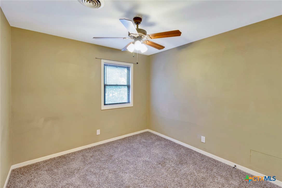 503 Angus Street Victoria, TX 77904 - Photo 28 of 42
