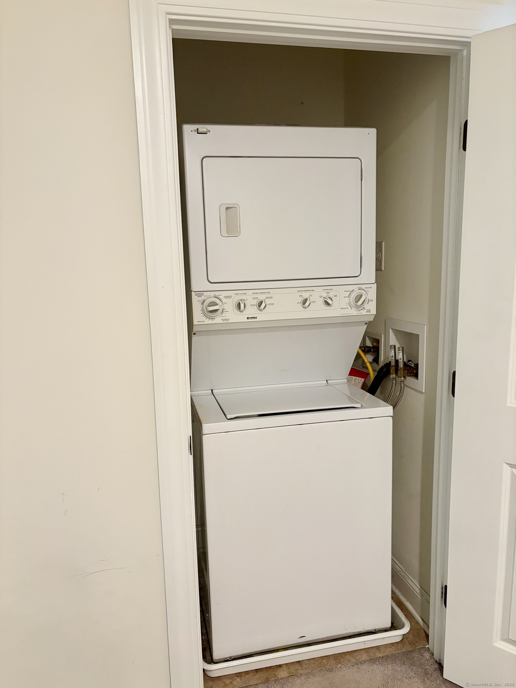47 Sherwood Street, Unit 47 Mansfield, CT 06268 - Photo 20 of 21 a utility room with dryer and washer