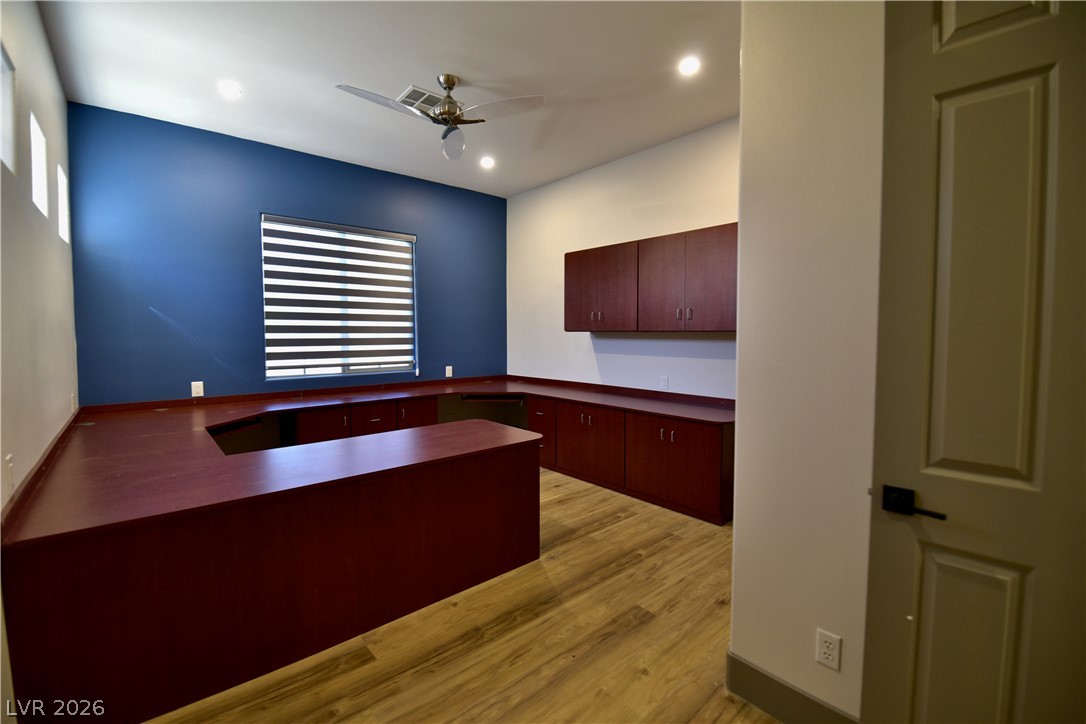 10152 Hailey Lynne Road Las Vegas, NV 89183 - Photo 22 of 51