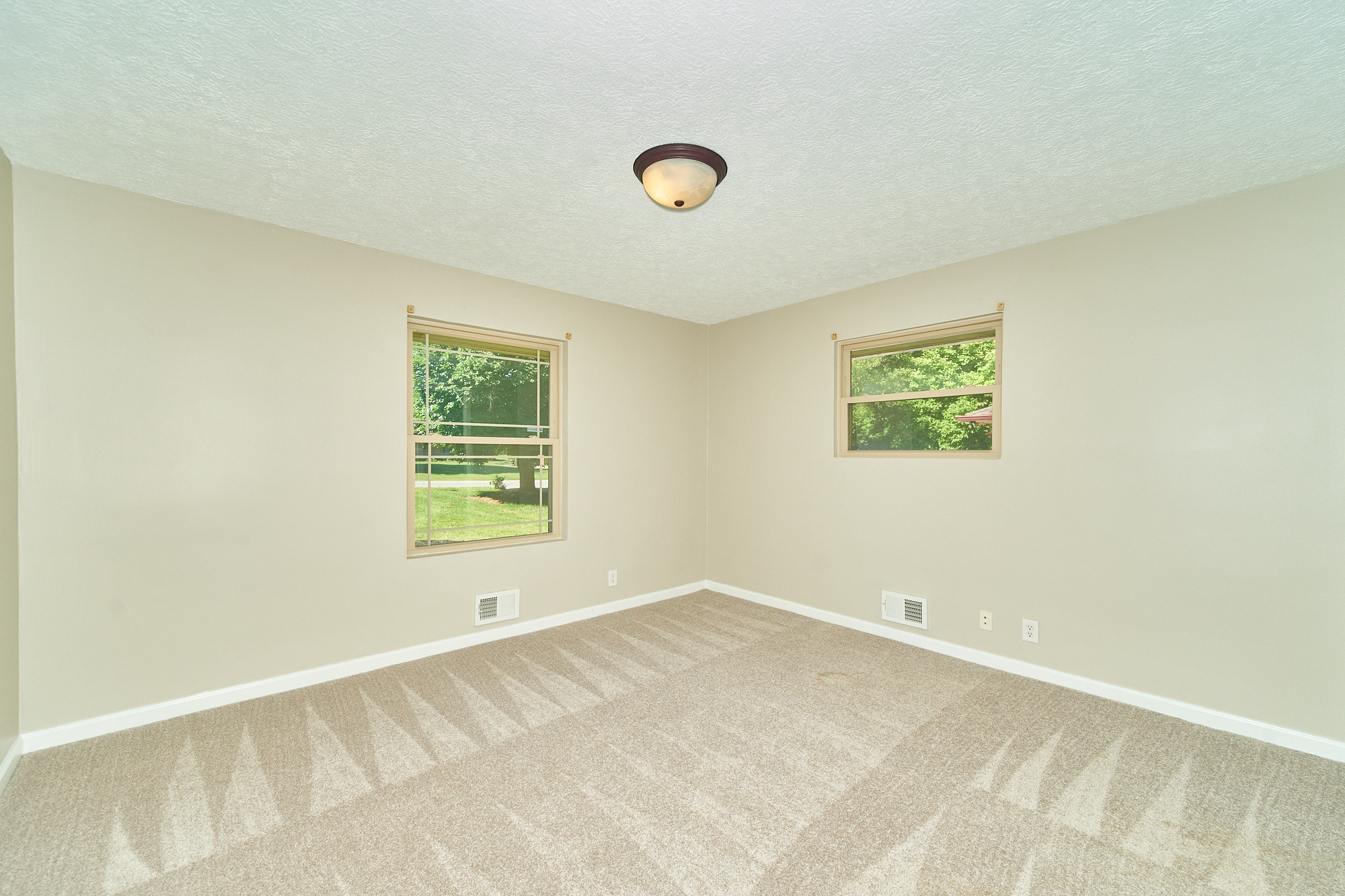 4526 Radnor Road Indianapolis, IN 46226 - Photo 11 of 26 Gallery Image 11