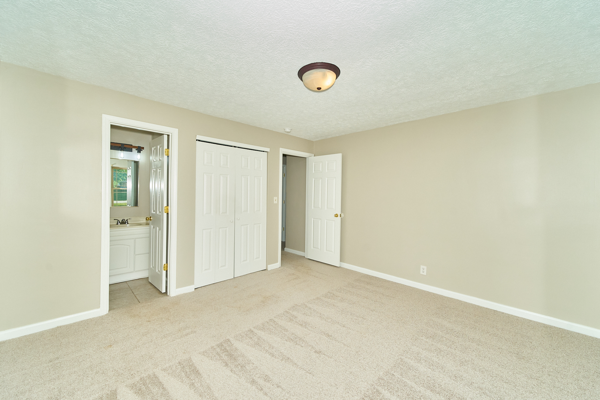 4526 Radnor Road Indianapolis, IN 46226 - Photo 16 of 26 Gallery Image 16