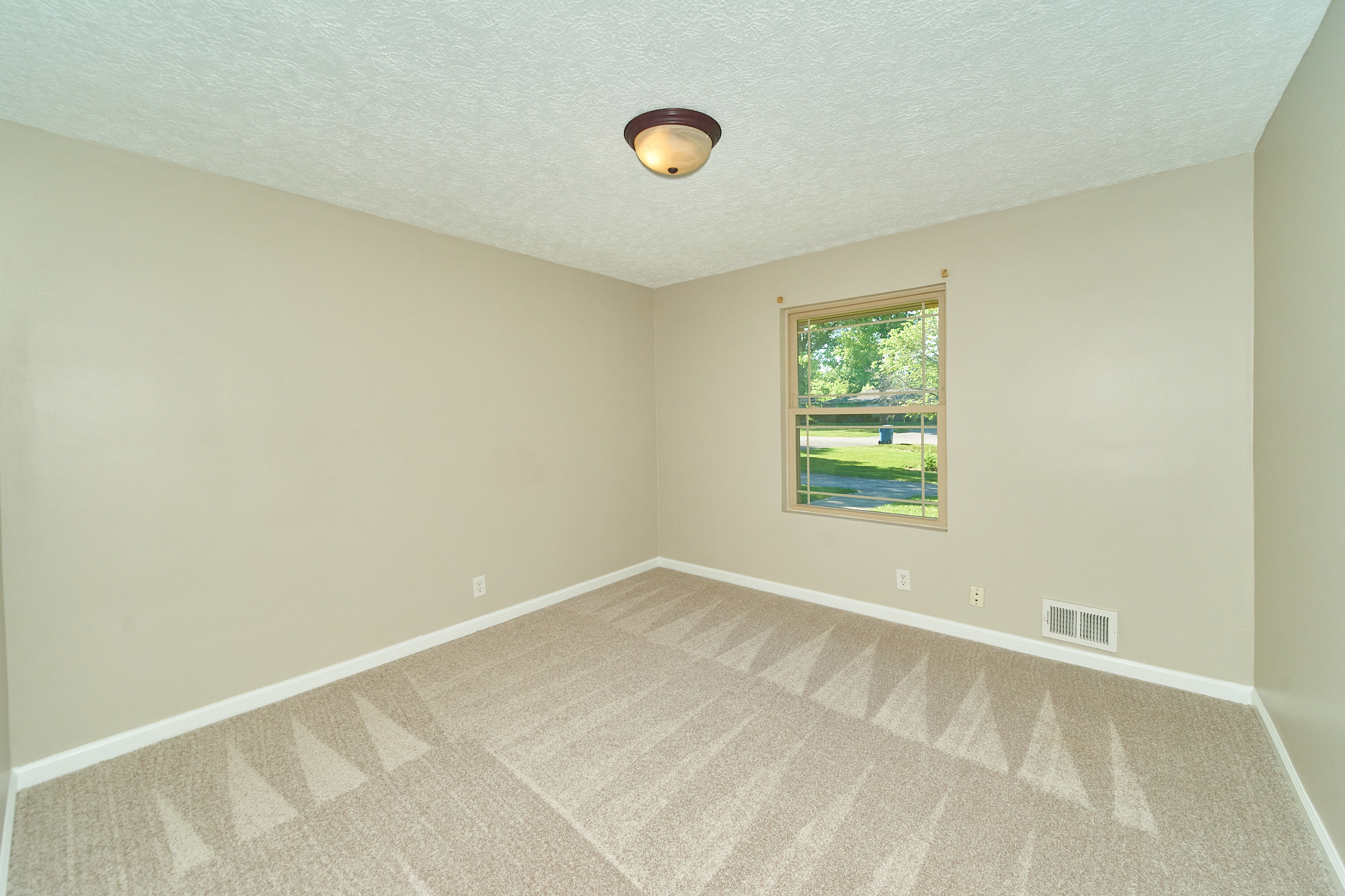 4526 Radnor Road Indianapolis, IN 46226 - Photo 17 of 26 Gallery Image 17