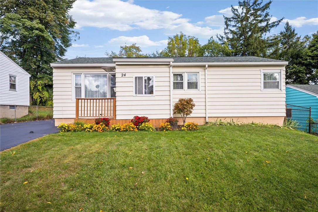 24 Mendon Street Rochester, NY 14615 - Photo 1 of 36