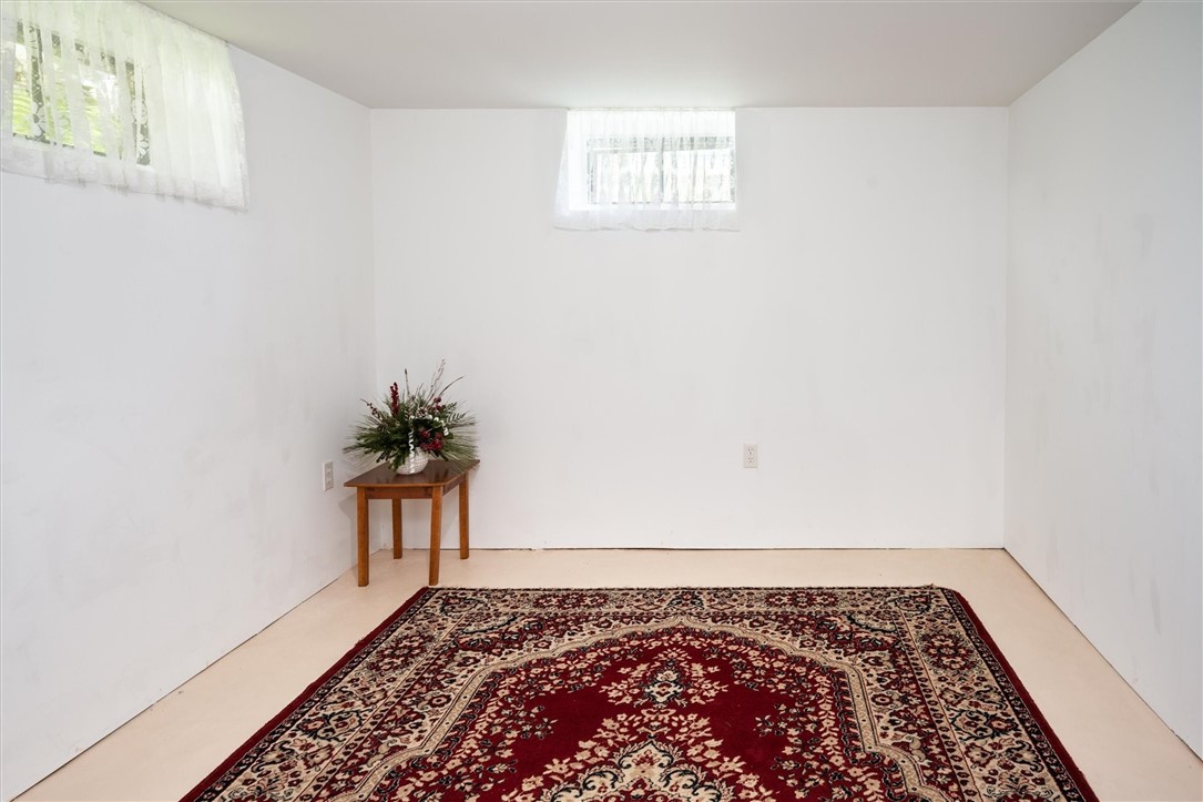 24 Mendon Street Rochester, NY 14615 - Photo 30 of 36