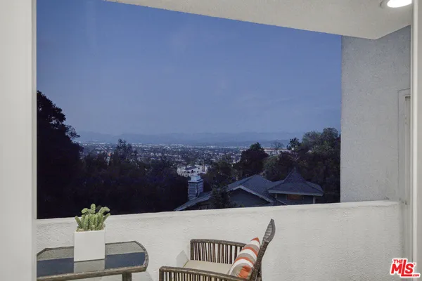 view of a terrace