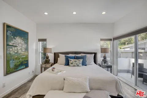 $1,479,000 | 4112 Vanetta Place Place, Studio City, CA 91604