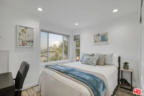 $1,479,000 | 4112 Vanetta Place Place, Studio City, CA 91604