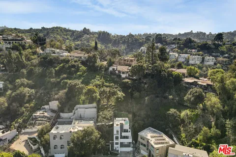 $1,479,000 | 4112 Vanetta Place Place, Studio City, CA 91604