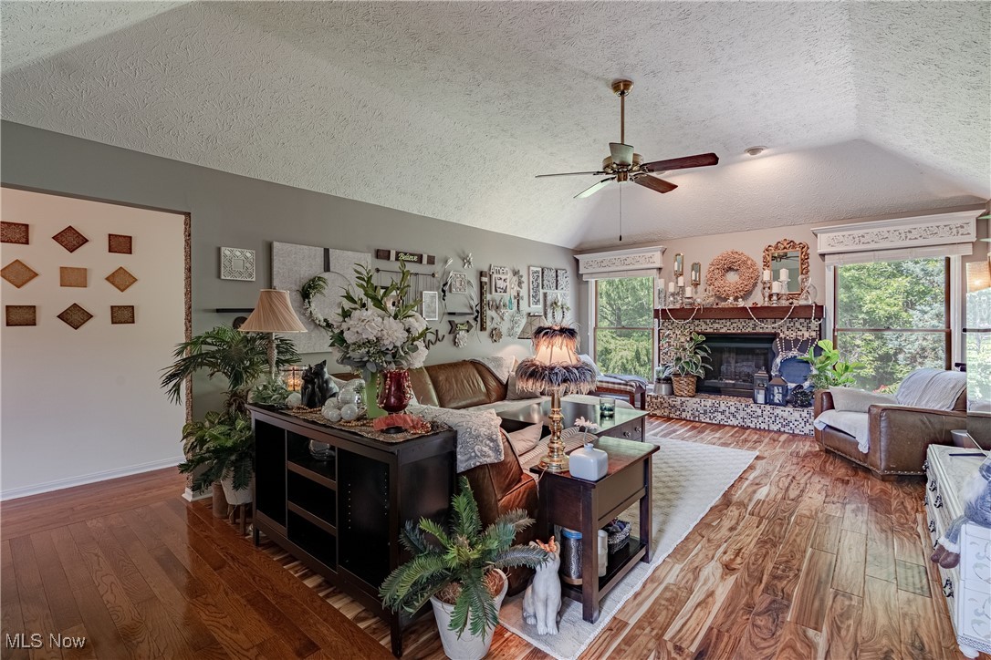 7538 Ridge Road Parma, OH 44129 - Photo 5 of 40 Gallery Image 5