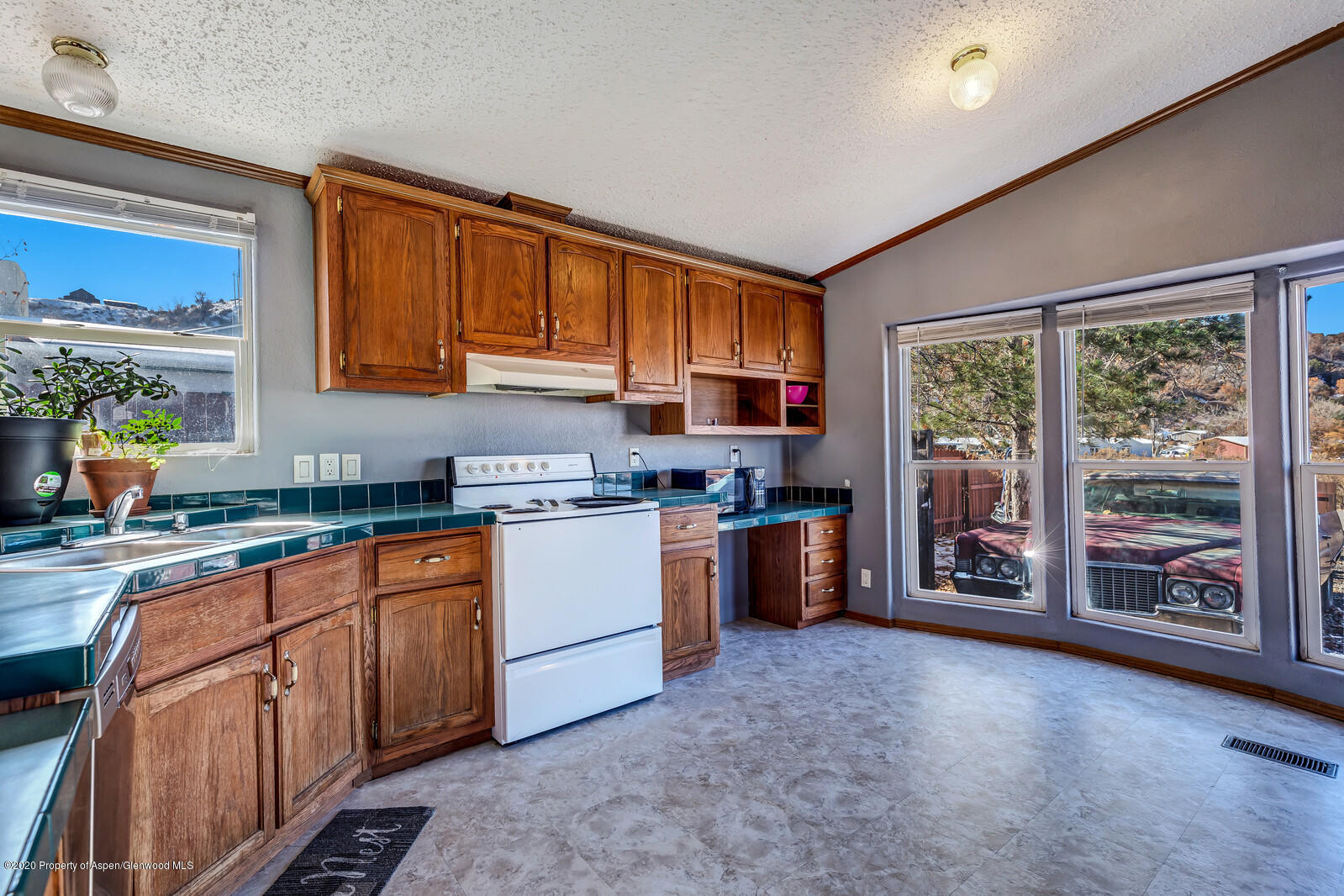 120 Colt Drive Rifle, CO 81650 - Photo 7 of 14 05_120_Colt_Drive005_mls