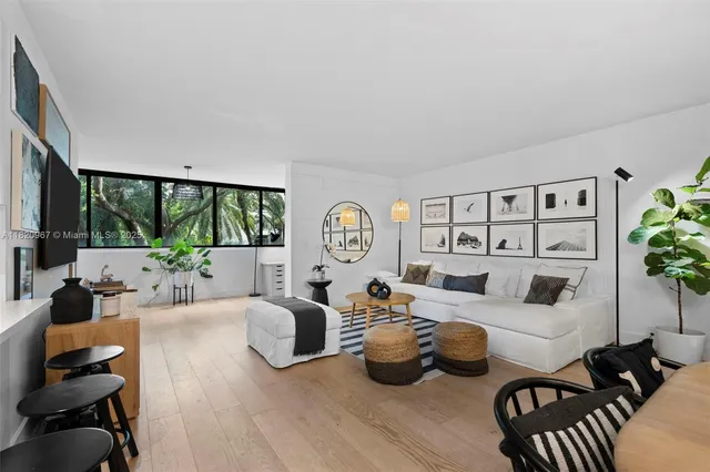 $1,195,000 | 141 Crandon Boulevard, Unit 237, Key Biscayne, FL 33149