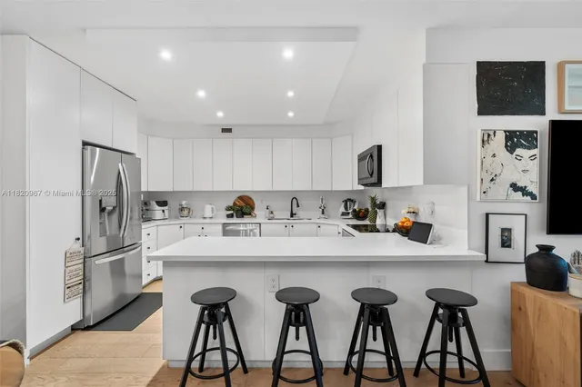 $1,195,000 | 141 Crandon Boulevard, Unit 237, Key Biscayne, FL 33149