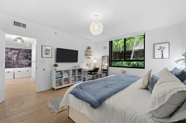 $1,195,000 | 141 Crandon Boulevard, Unit 237, Key Biscayne, FL 33149