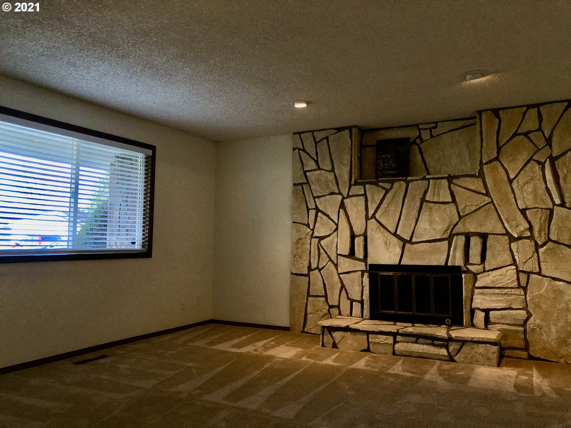 4520 Southwest Olson Avenue Pendleton, OR 97801 - Photo 2 of 22 a view of workspace with windows