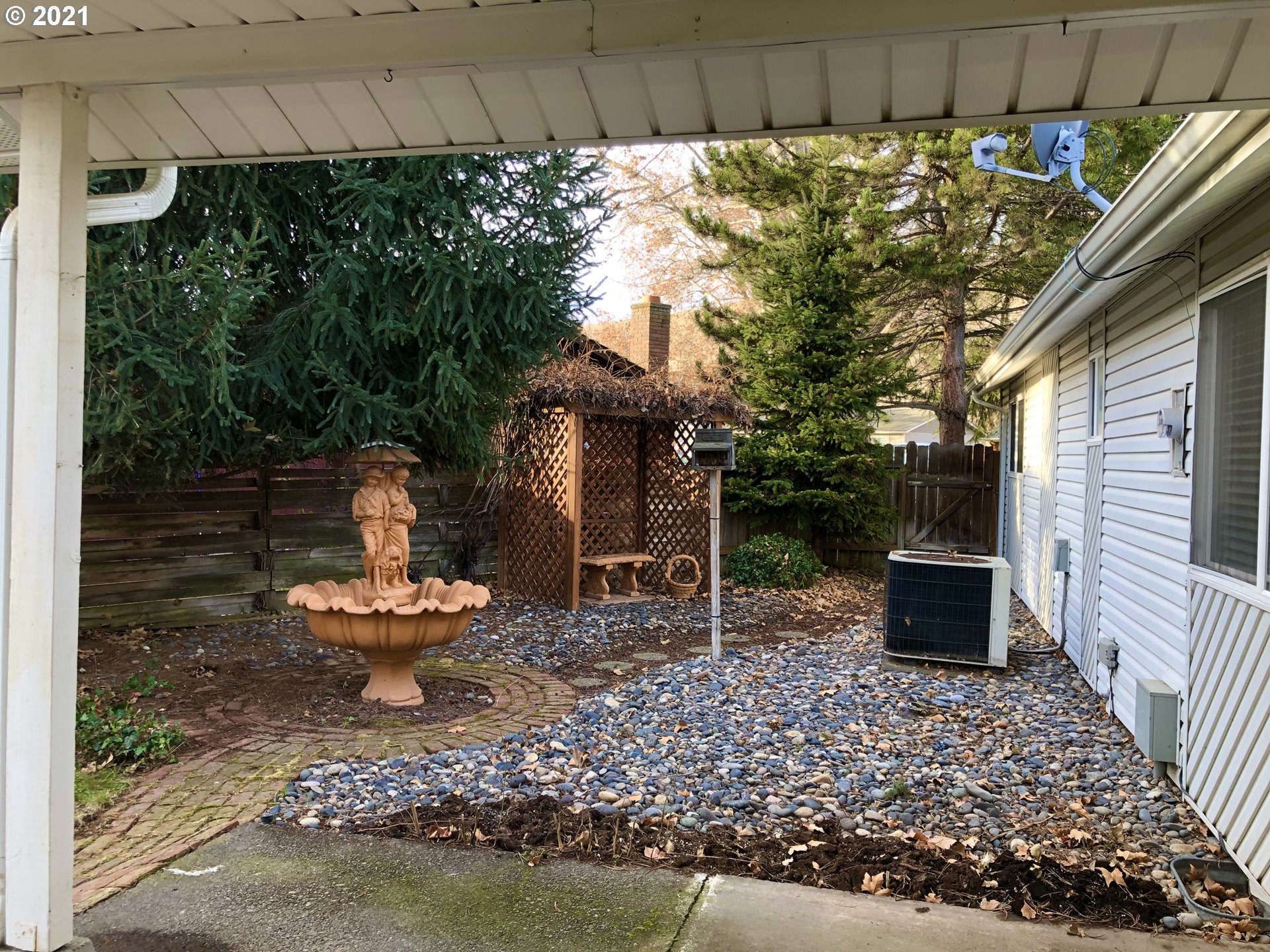 4520 Southwest Olson Avenue Pendleton, OR 97801 - Photo 8 of 22 a front view of a house with a yard