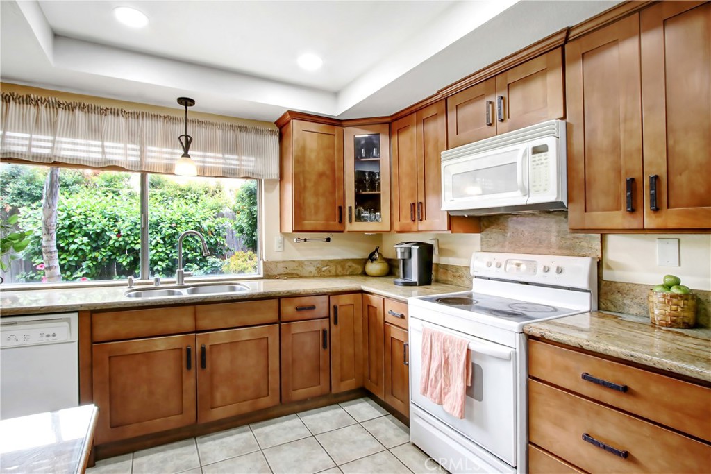 8795 Monte Vista Street Rancho Cucamonga, CA 91701 - Photo 6 of 16