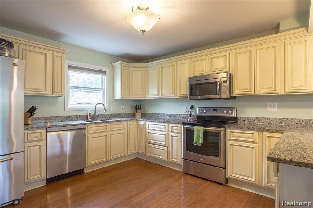 10421 Sharp Road Swartz Creek, MI 48473 - Photo 9 of 19 Gallery Image 9