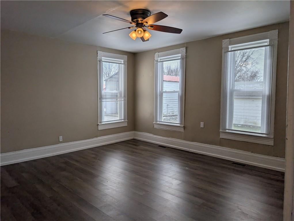 709 West Benton Street Windsor, MO 65360 - Photo 11 of 26