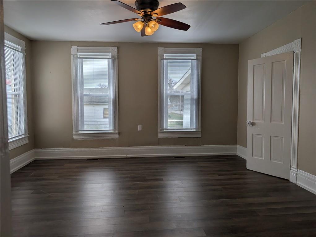 709 West Benton Street Windsor, MO 65360 - Photo 13 of 26