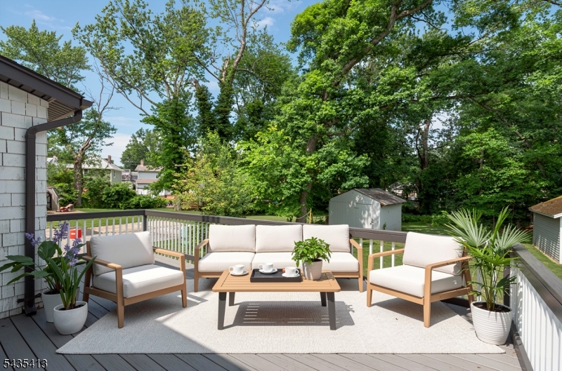 529 Wheatsheaf Road Roselle, NJ 07203 - Photo 28 of 46