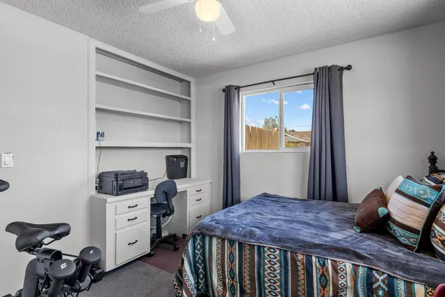 $449,999 | 692 Cloverland Way, Oakdale, CA 95361