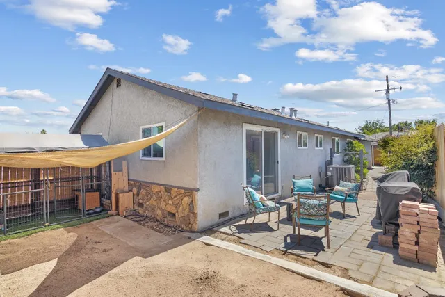 $449,999 | 692 Cloverland Way, Oakdale, CA 95361