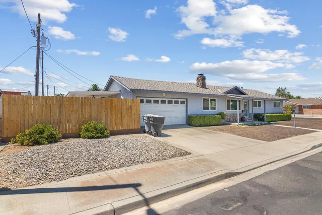 $449,999 | 692 Cloverland Way, Oakdale, CA 95361