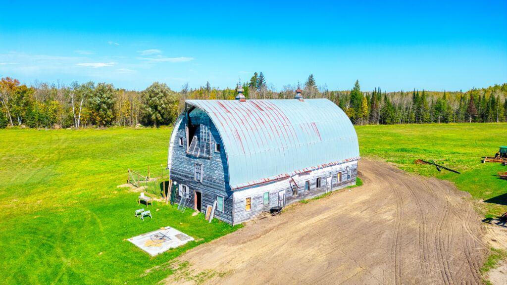 9166 Saralampi Road Meadowlands, MN 55765 - Photo 11 of 44