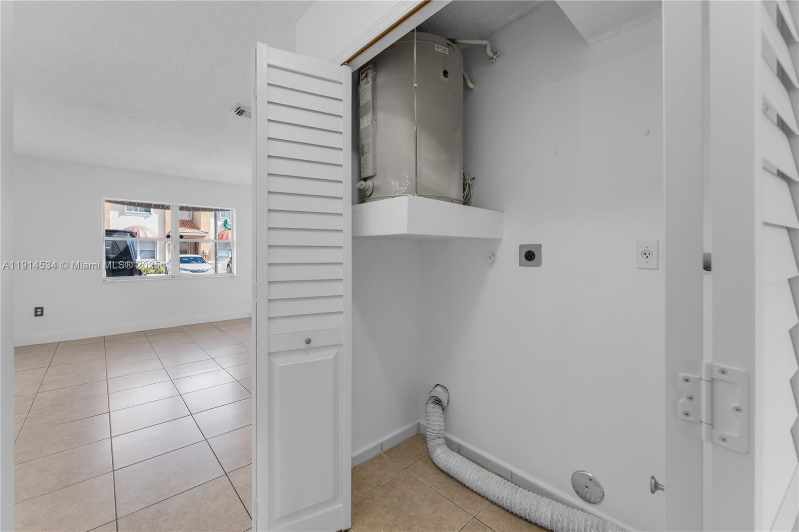 6350 Southwest 139th Avenue Miami, FL 33183 - Photo 13 of 37 a view of a walk in closet