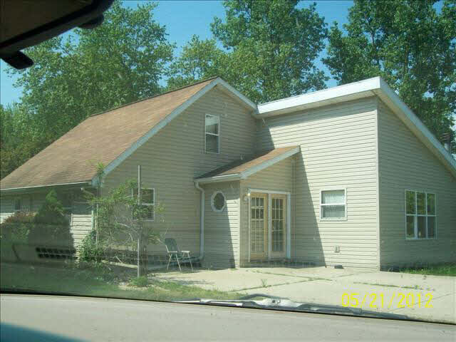 2732 Rauch Road Temperance, MI 48182 - Photo 2 of 7 20098838-1.JPG