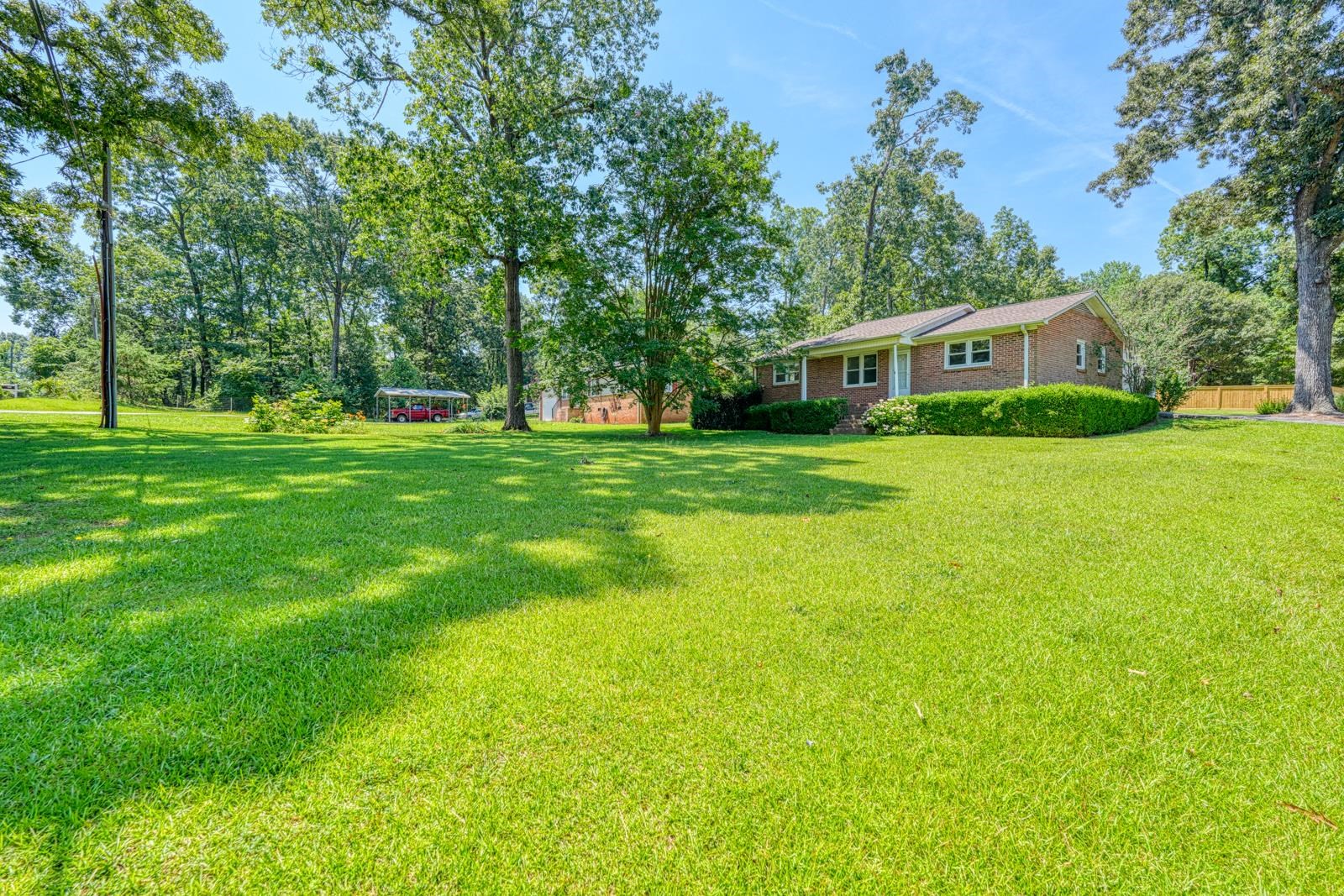 120 Mustang Drag Road Wellford, SC 29385 - Photo 2 of 24 Gallery Image 2
