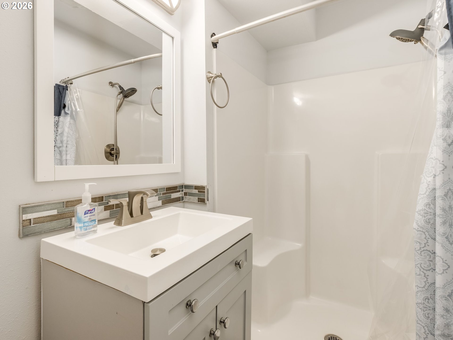 7913 Southeast Clackamas Road Milwaukie, OR 97267 - Photo 35 of 44