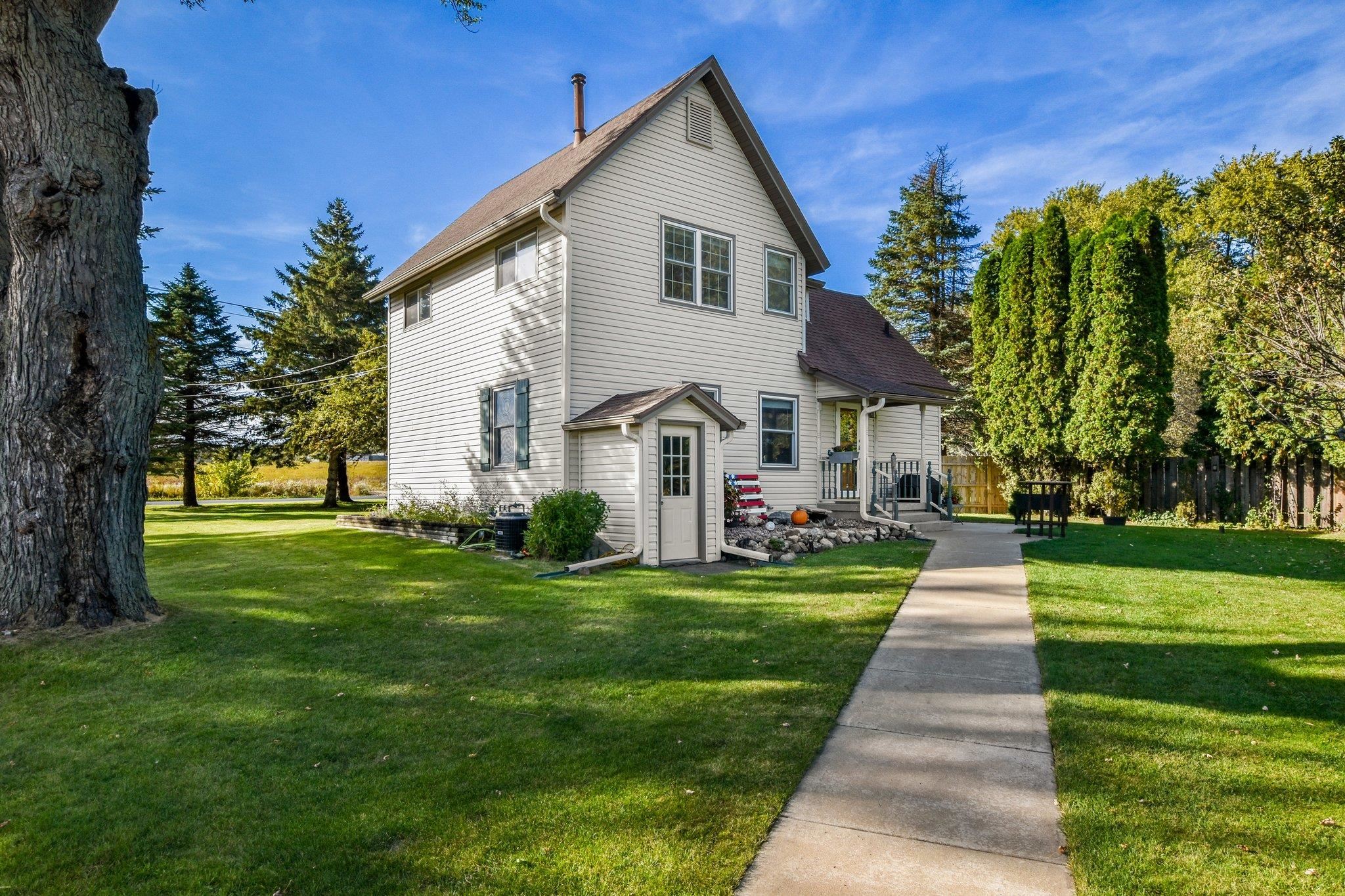 3072 Larsen Road Madison, WI 53711 - Photo 1 of 1