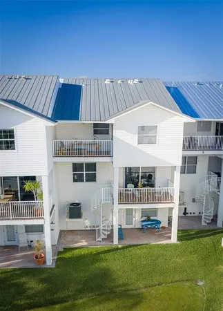$799,999 | 103 Shoals Circle, North Redington Beach, FL 33708