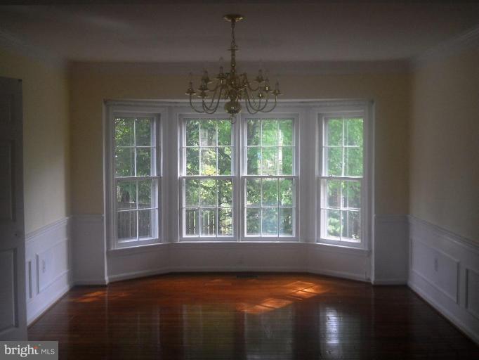 9019 Scott Street Springfield, VA 22153 - Photo 2 of 18 Dining Room