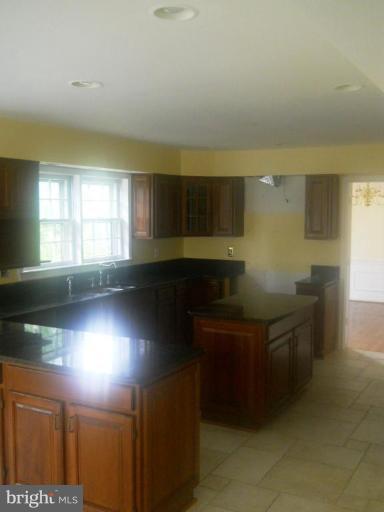 9019 Scott Street Springfield, VA 22153 - Photo 5 of 18 Kitchen