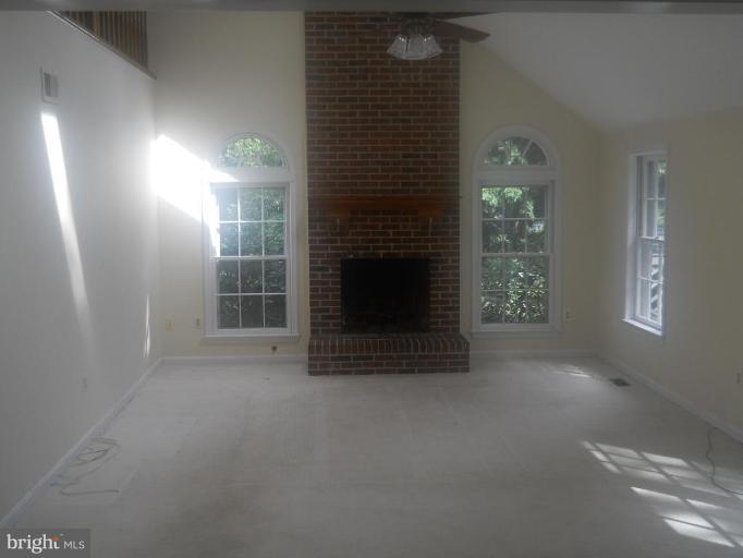 9019 Scott Street Springfield, VA 22153 - Photo 7 of 18 Family Room