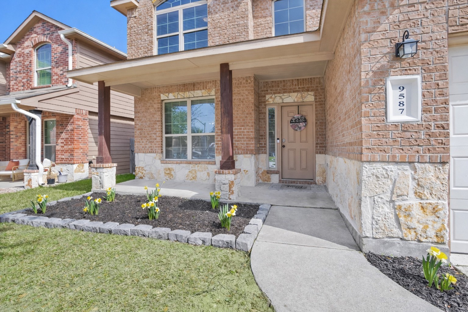 9587 East Woodmark Conroe, TX 77304 - Photo 2 of 41