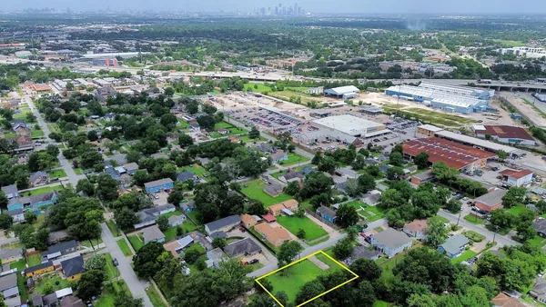 $115,000 | 2825 Iola Street, Houston, TX 77017
