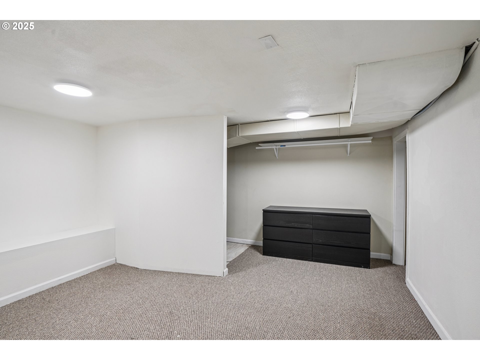 14806 Southeast Bush Street Portland, OR 97236 - Photo 23 of 33 a view of room
