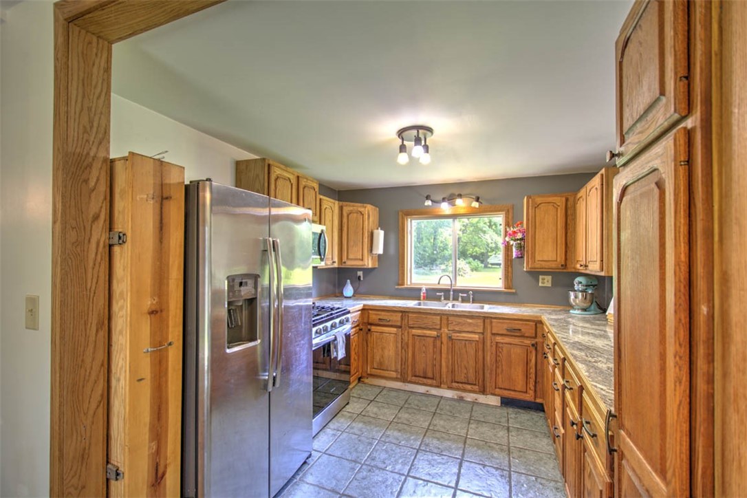 3560 Doneta Avenue Decatur, IL 62526 - Photo 9 of 25
