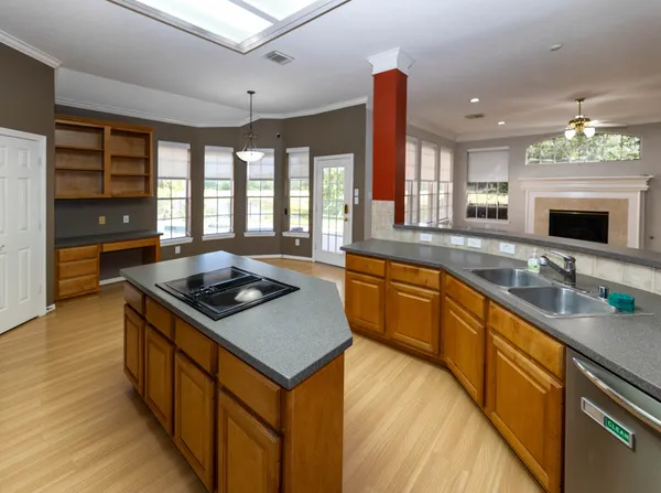 $4,200 | 2435 Thorndon Park Court, League City, TX 77573