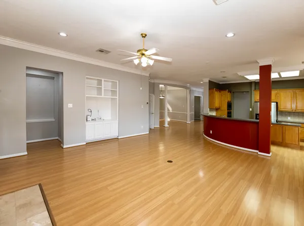 $4,200 | 2435 Thorndon Park Court, League City, TX 77573