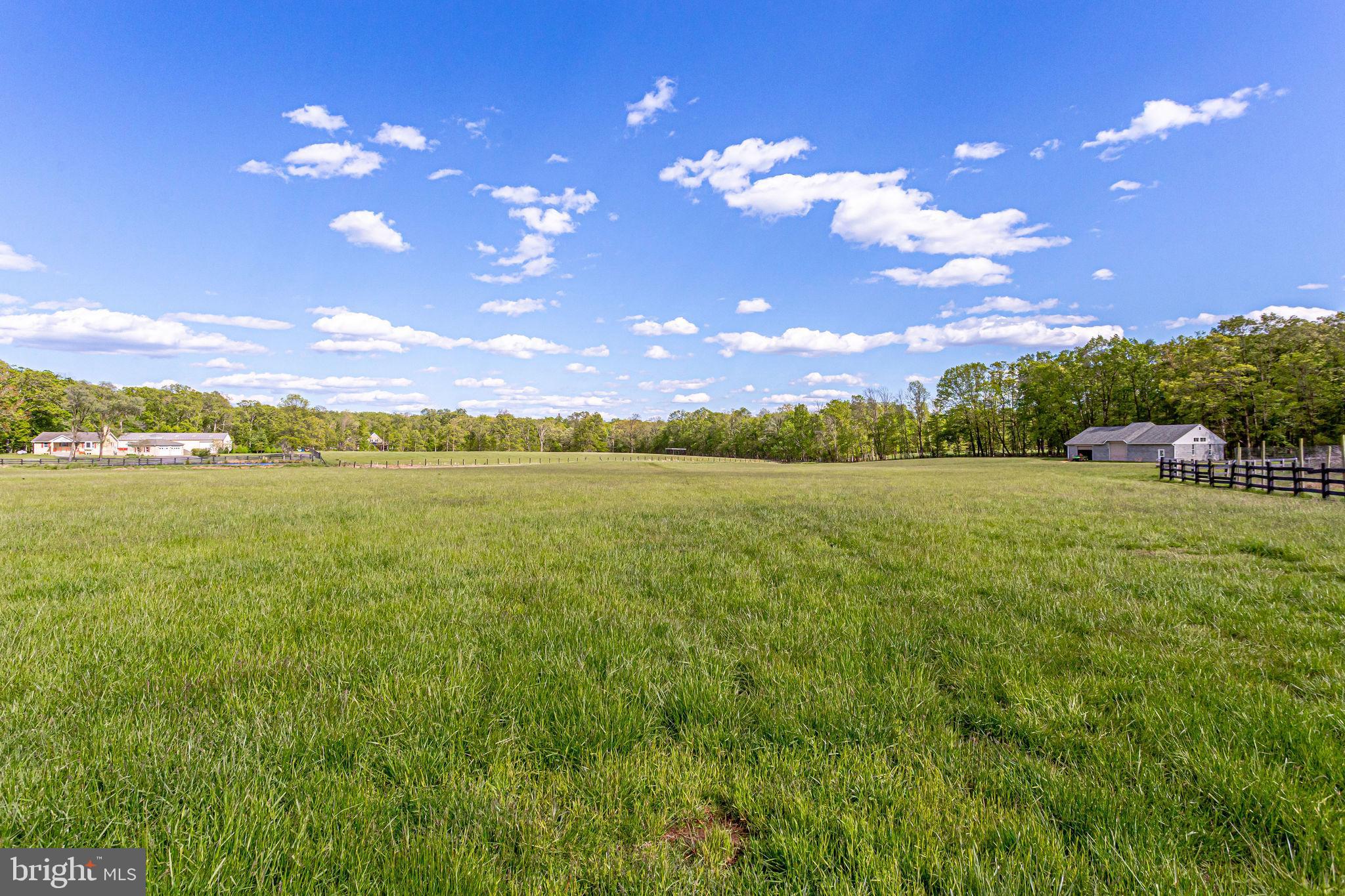 2 Lucketts Road Leesburg, VA 20176 - Photo 13 of 16 Gallery Image 13