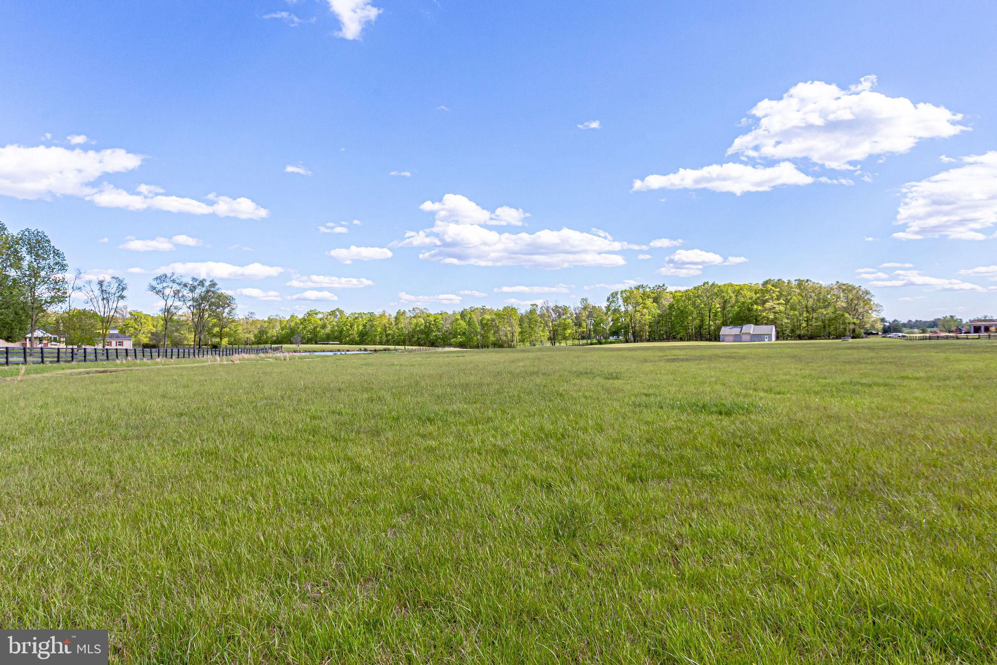 2 Lucketts Road Leesburg, VA 20176 - Photo 15 of 16 Gallery Image 15