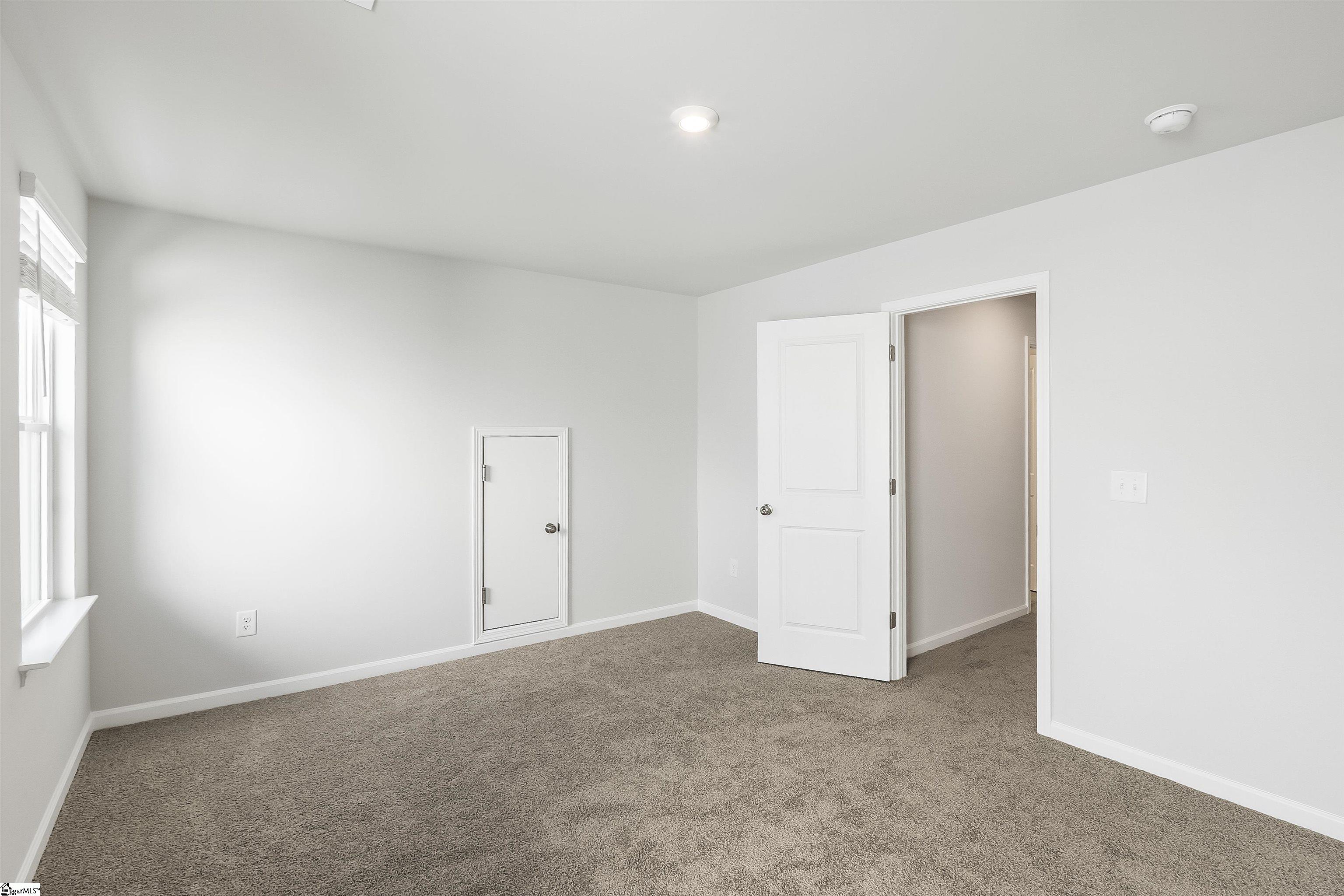 215 Poinsett Bridge Way Greenville, SC 29607 - Photo 22 of 32 Gallery Image 22